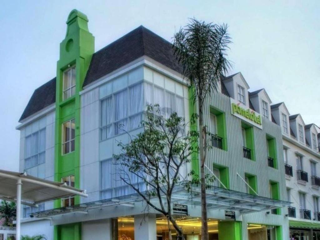 Pomelotel Patra Kuningan Jakarta Bagian luar foto