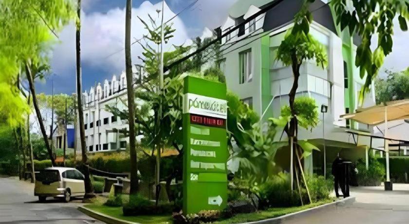 Pomelotel Patra Kuningan Jakarta Bagian luar foto